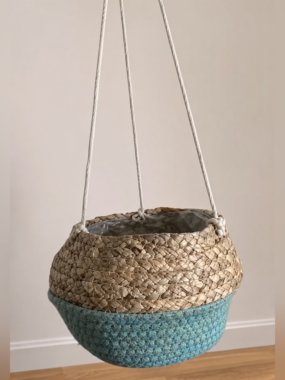 CoreLiving Hanging Plant Basket Seagrass Woven Planter Blue Natural Twine 7.87”